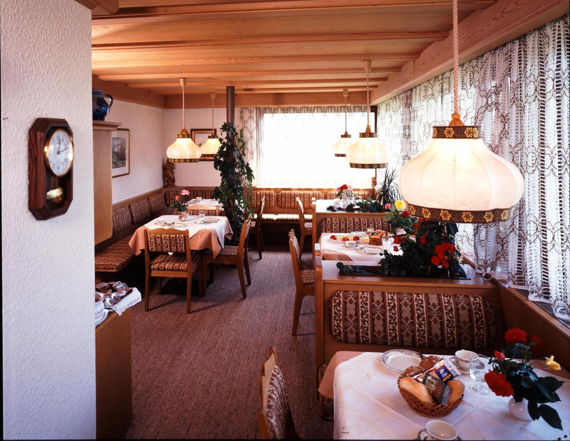 Pfoestlhof Bed & Breakfast Parcines Bagian luar foto